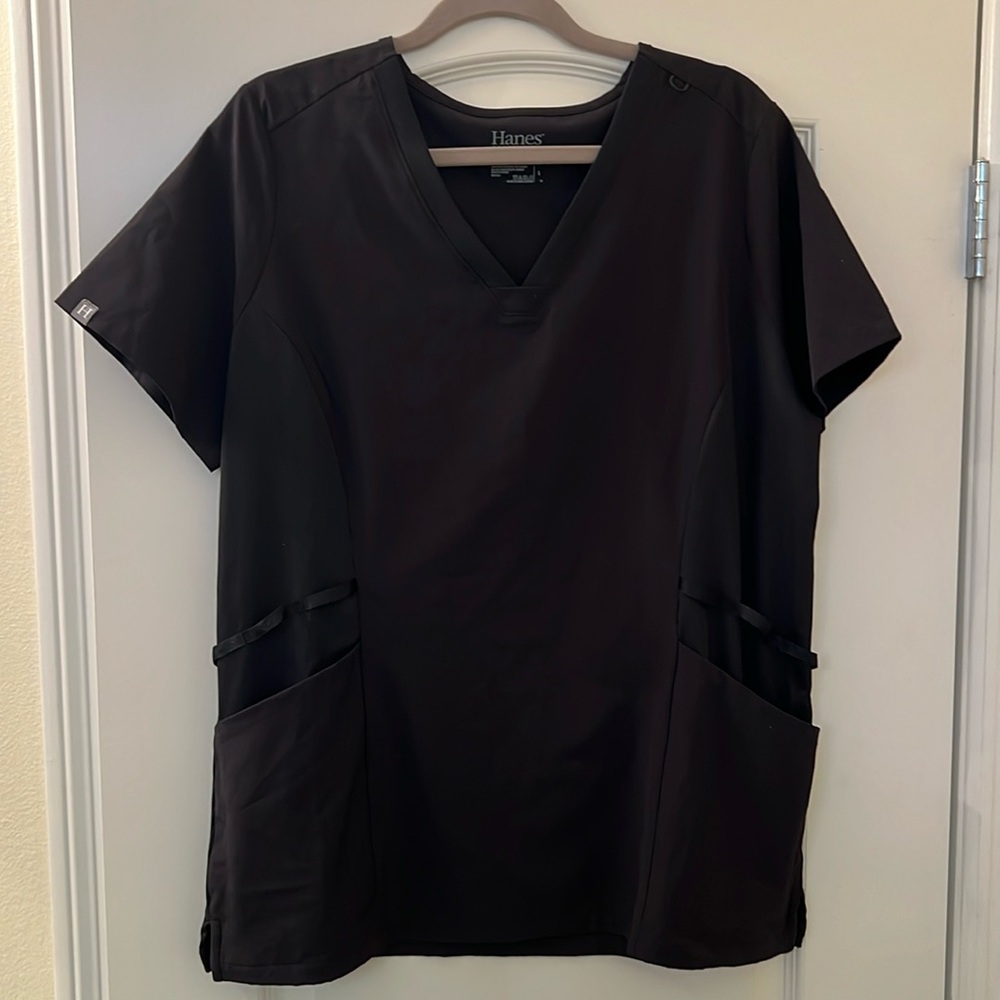 Large Hanes scrub top black